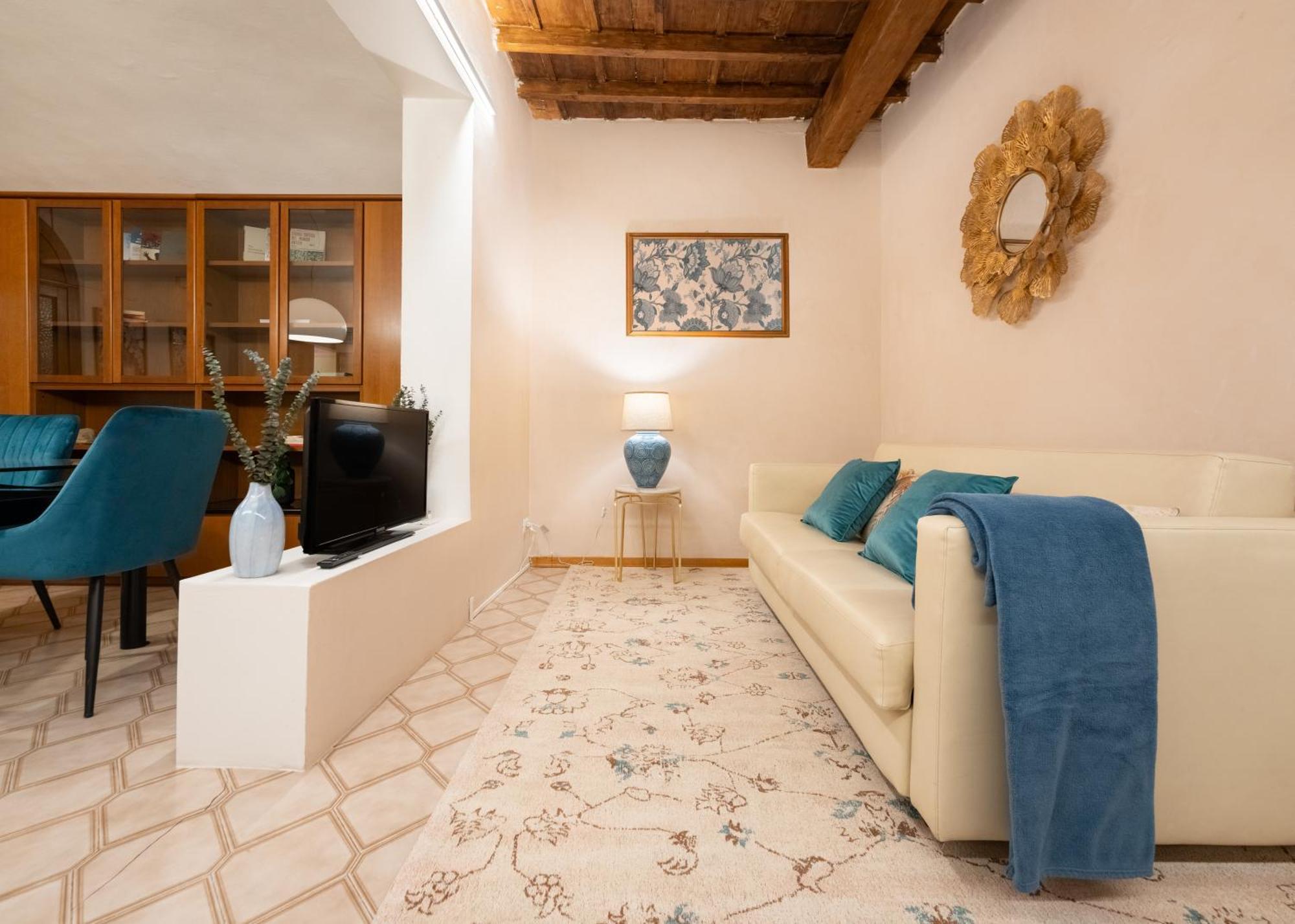 Appartamento Via Sant'egidio, 3 - Spacious And Bright Just 300mt From The Duomo *